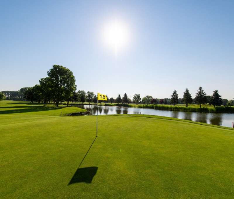 18-jamkové golfové ihrisko