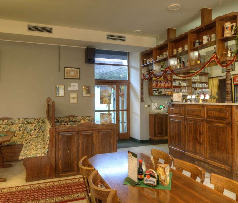 V restauraci nepřehlédněte ani bar