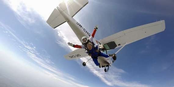 Darčeková poukážka na tandemové zoskoky od Let nebom / Slovensko