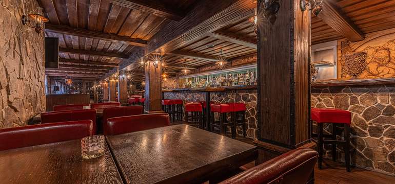 Lobby bar