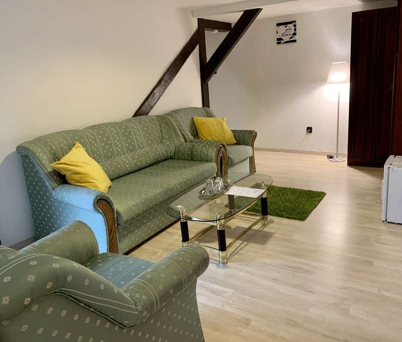 Štvorlôžkový apartmán s prístelkou a klimatizáciou v hoteli Gloria***