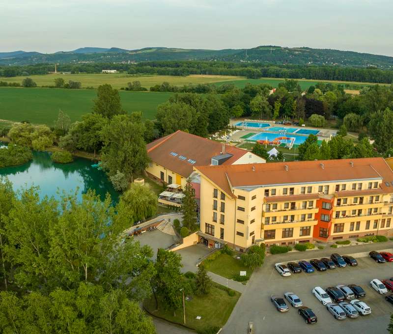 Wellness Hotel Patince****, moderný family wellness hotel