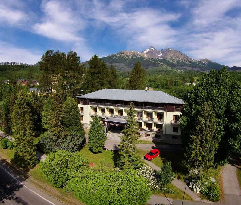 Novozrekonštruovaný APLEND Hotel Lujza Major*** v centre Tatranskej Lomnice