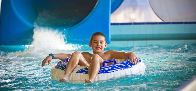 V Aquaworlde čaká na návštevníkov 19 bazénov, 11 toboganov aj sauny