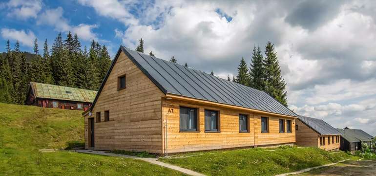 Moderná chatka Hotela Granit Smrekovica*** s wellness a polpenziou
