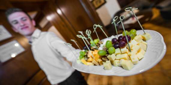 Penzión St. Peter Vini v malebných vinohradoch s ochutnávkou vín, ktoré rozprávajú príbeh miestnych viníc/Svätý Peter