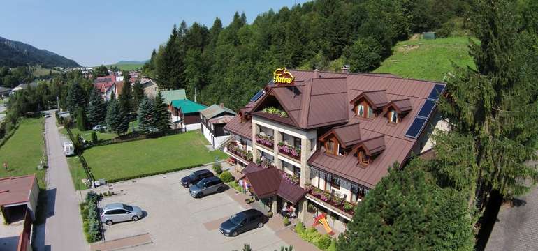 Hotel Fatra sa nachádza v centre Terchovej