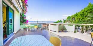 Vila Marta má krásnu spoločnú terasu s výhľadom na Podgoru a more