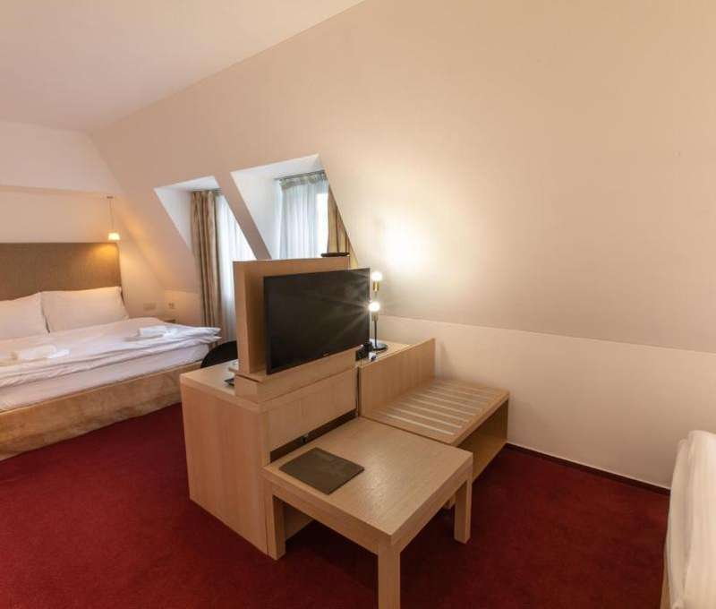 Hotel Villa Nečas****, ubytovanie v trojlôžkovej izbe 