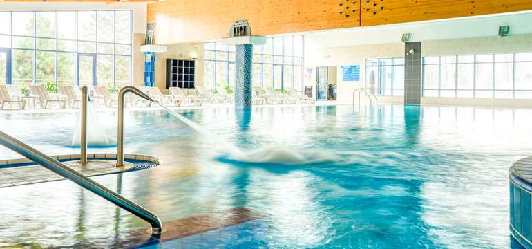 Uvoľnite svoje telo aj myseľ v termálnej liečivej vode v Holidayparku Kováčová