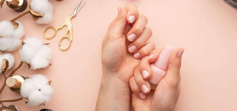 Gélové nechty alebo pedikúra v salóne Lusi Nails (ilustračné foto)