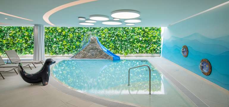 Unikátny svet Spa s bazénom môžete využiť po celú dobu pobytu