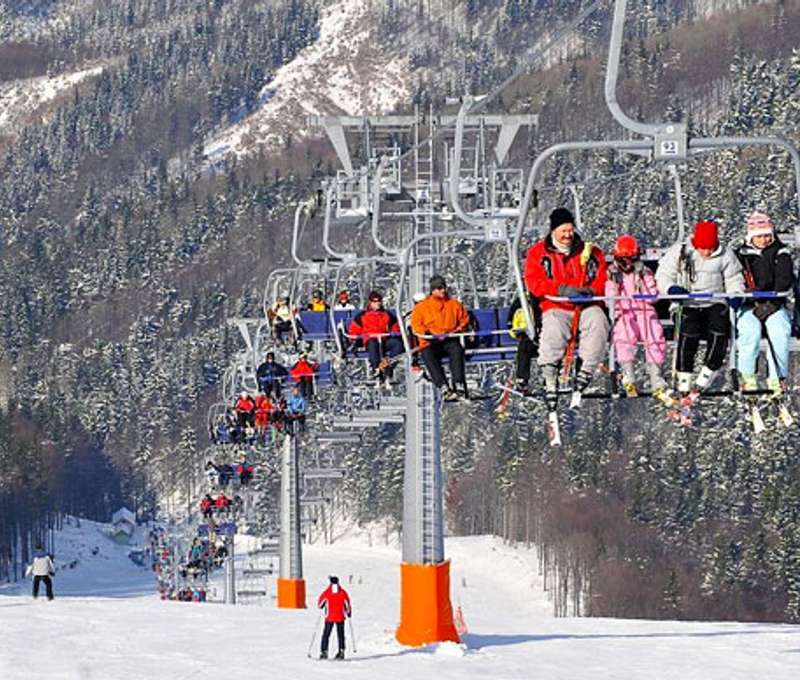  Lyžiarske stredisko Skalka arena