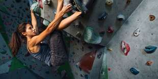 Lezecký zážitok pre dospelých aj detí v najväčšom lezeckom centre na východe T2 Boulder Arena