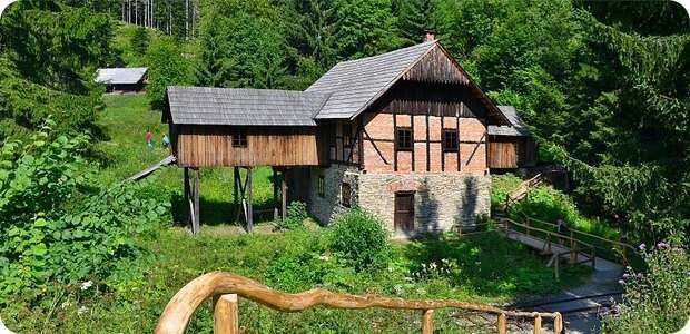 Múzeum kysuckej dediny vo Vychylovke