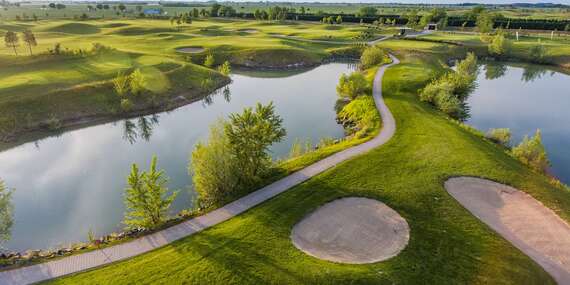 Začnite s golfom – kurz „Štart karta“ s profesionálom v Golfovom areáli Báč/Báč - Golf Club Apex, len 23 km od Bratislavy