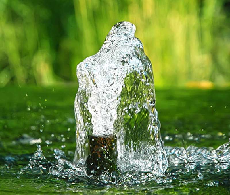 Horúci prameň s teplotou vody 48,5 °C