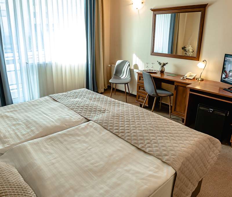 Hotel DIXON**** 