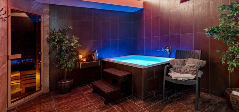 Privátne wellness so sviečkami a welcome drinkom v PREMIUM**** business hotel