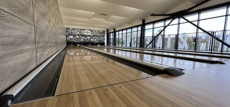 Priestory Bowling & Laser Game