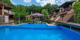 Penzión*** Lucus je situovaný v nádhernom prostredí obce Vinné