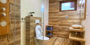 Ubytovanie pre 6 osôb v modernom dovolenkovom domčeku na úpätí lesa vo Valčianskej doline