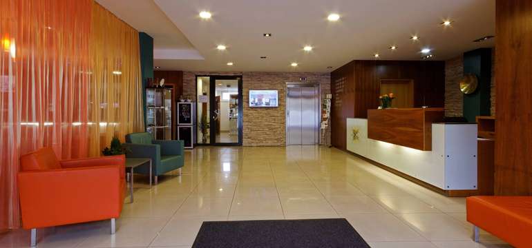 Štýlový hotel Impiq**** v Trnave – recepcia