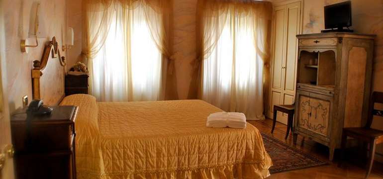  Villa Bianca Hotel