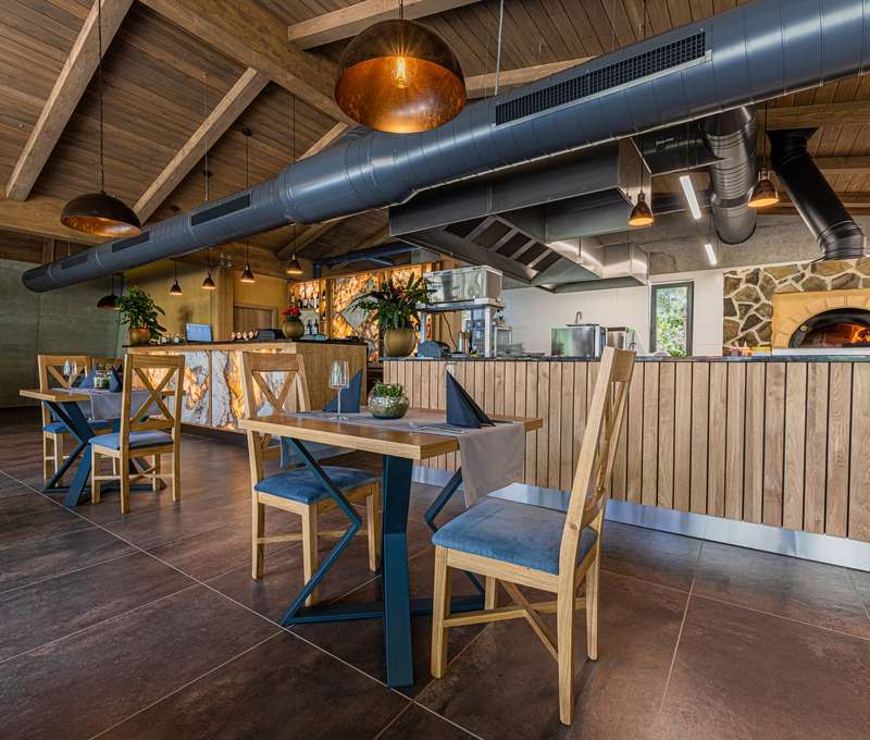 Nová reštaurácia a pizzeria Famosa pri hoteli Lesana****