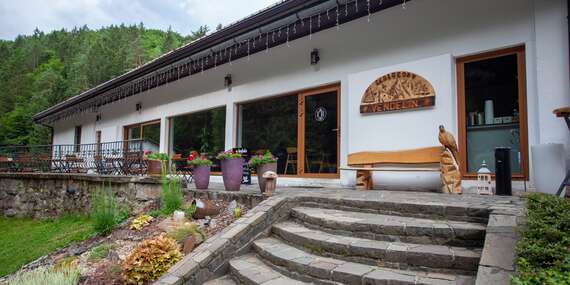 Ekorezort Vendelín v prírode medzi Súľovskými a Strážovskými vrchmi pre rodiny aj páry s raňajkami/Horné Považie - Podskalie