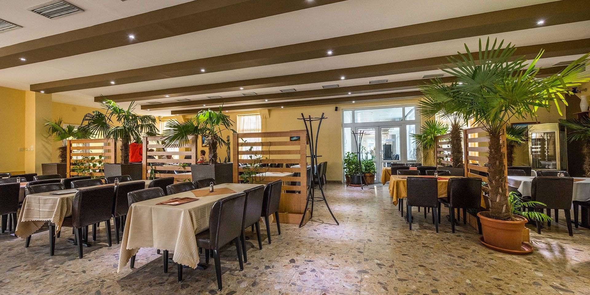 Obľúbená pizza podľa vlastného výberu v reštaurácii Oáza pri Draždiaku