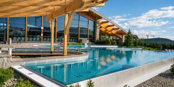 Pensjonat pod Kotelnicą*** s raňajkami či polpenziou, wellness a vstupom do aquaparku Terma Bania/Bialka Tatrzanska - Poľsko