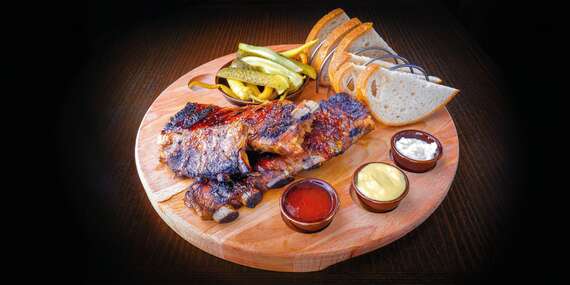 Tradičné mäsové špeciality a dezerty vo Vinárni a Reštaurácií pri Kaplnke vo Vajnoroch/Bratislava - Vajnory