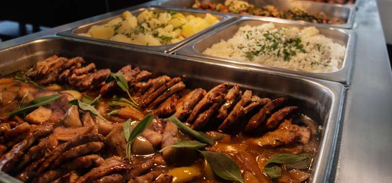 Gastronómia v hoteli Park****