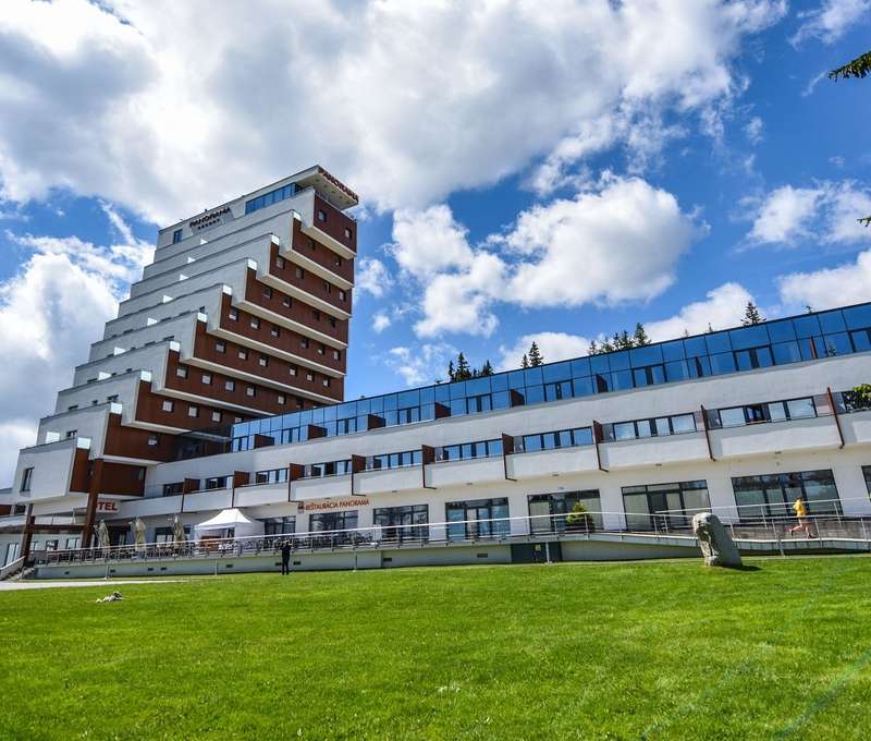 Hotel Panorama**** vo Vysokých Tatrách pri Štrbskom plese