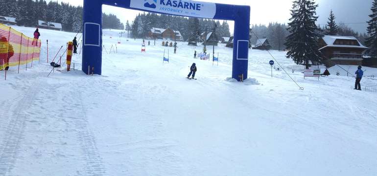 Celodenný skiapas do lyžiarskeho strediska Kasárne Javorníky