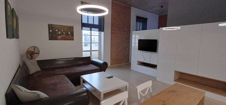APARTMÁN 1 S MANŽELSKOU POSTEĽOU (45 m²)