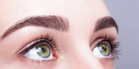 Dokonalé obočie čepieľkovou metódou - 3D microblading/Bratislava - Vrakuňa