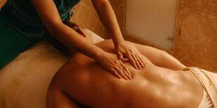 Športová alebo masáž chrbta a ramien v Thai La Flora