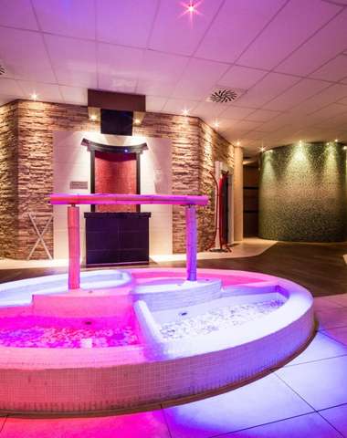 SAI WELLNESS s 8 saunami, 3 vírivkami a Kneippovým kúpeľom