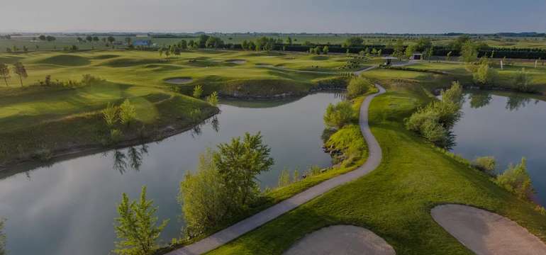 Úchvatný areál Golfového Clubu Welten v Báči - iba 20 minút od Bratislavy