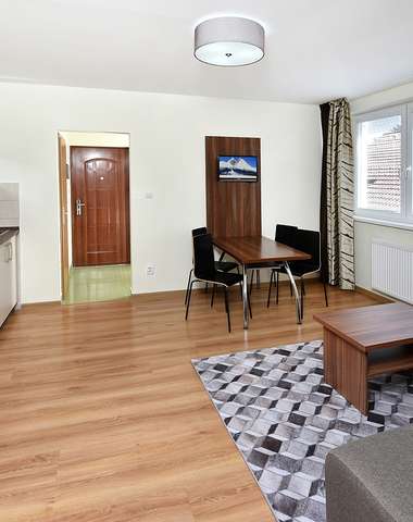 Apartmán 3+2 ve Vile Júlia***