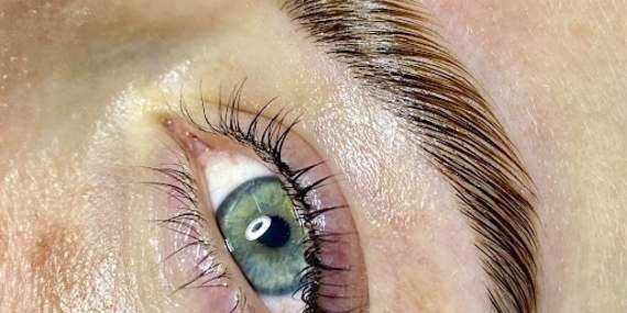 Laminácia obočia a lash ligting stylistkou Olhou Lazarenko - HB studio/Bratislava
