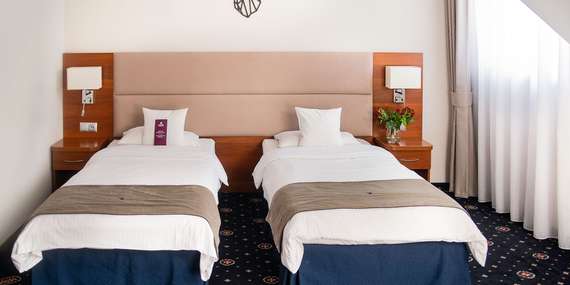 ParkHotel Łysoń**** se snídaní a vstupem do wellness centra v bezprostřední blízkosti mnoha zábavních parků/Polsko