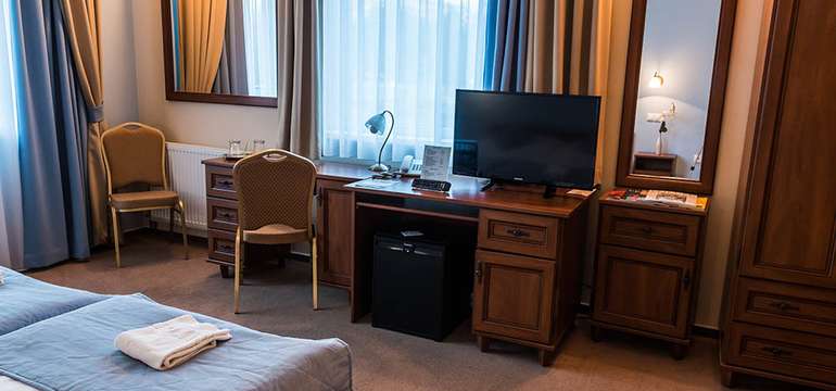 Hotel DIXON**** 