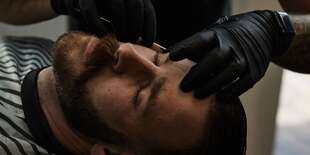 Pánsky strih, holenie britvou alebo Kombo v The Razors BarberShop na Radlinského