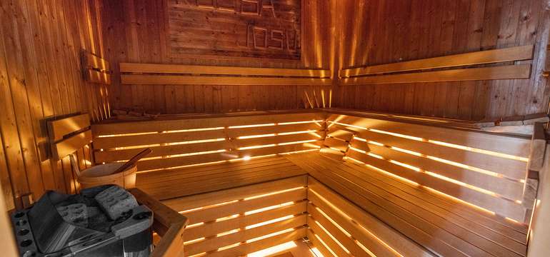 Wellness centrum ponúka na oddych bazén, vírivku aj 3 druhy sáun