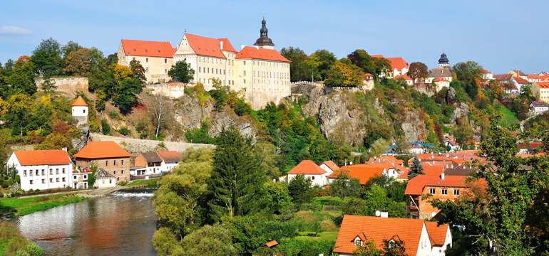 Jihočeské město Bechyně leží v malebné lesnaté krajině na soutoku řeky Lužnice a říčky Smutné