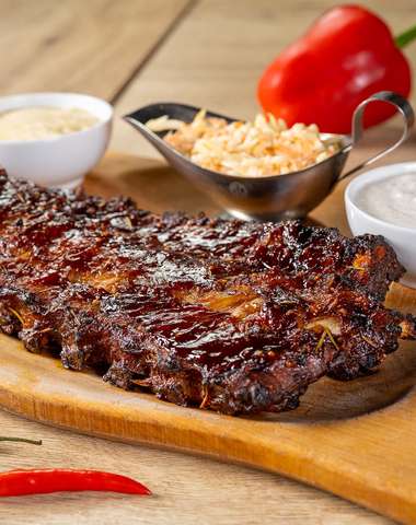 Pečené bravčové rebierka s barbecue marinádou