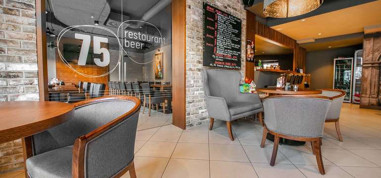 Príjemné priestory 75 RESTAURANT & BEER